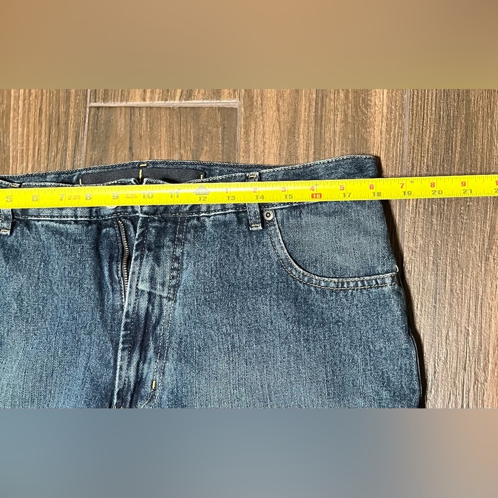 Nautica Men's Relaxed Fit Blue Jeans‎ - Picture 3 of 10